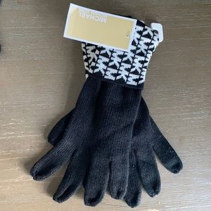 Women’s gloves